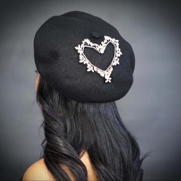 New Black Heart Rhinestones woolen Beautiful casual British painters beret hat - Picture 2 of 9